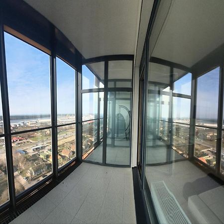 Sea View Apartment In Klaipeda Exterior photo